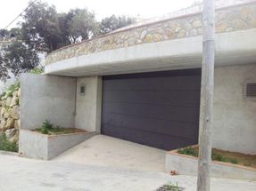 E.T.O.P. Tarrés, S.L. puerta de garaje