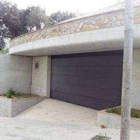 E.T.O.P. Tarrés, S.L. puerta de garaje