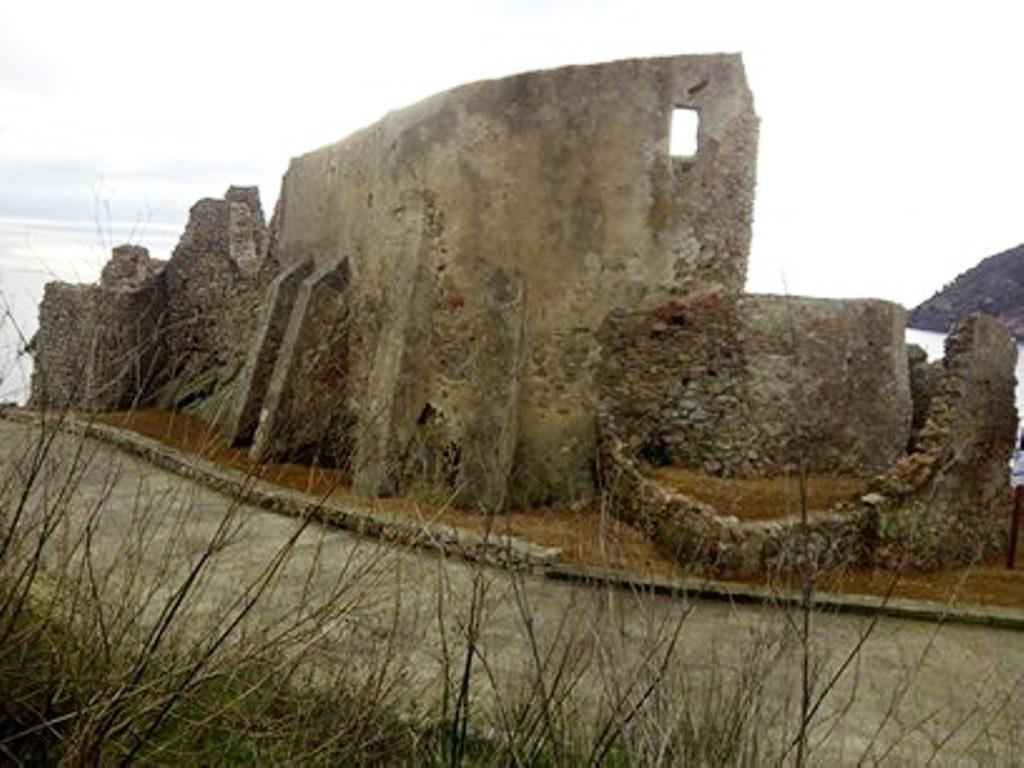 E.T.O.P. Tarrés, S.L. castillo de Sant Esteve 14